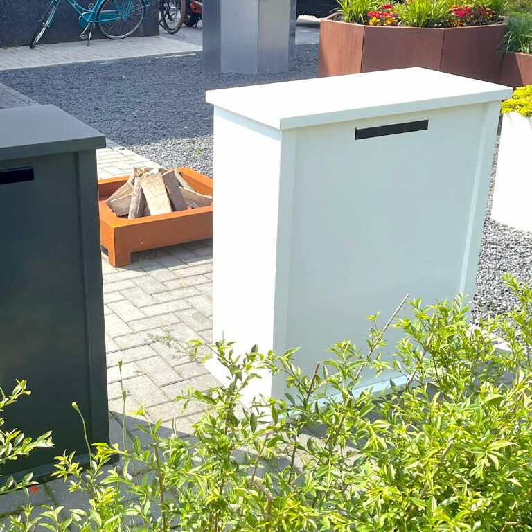 Powder coated steel letterbox Arizona Type L