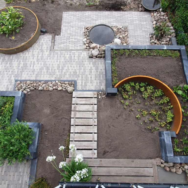 Corten steel retaining wall outside curve 100 x 100 cm (height 40 cm)
