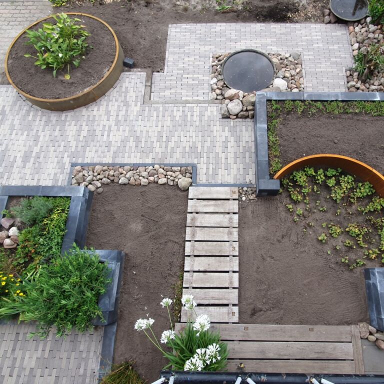 Corten steel retaining wall inside curve 100 x 100 cm (height 40 cm)