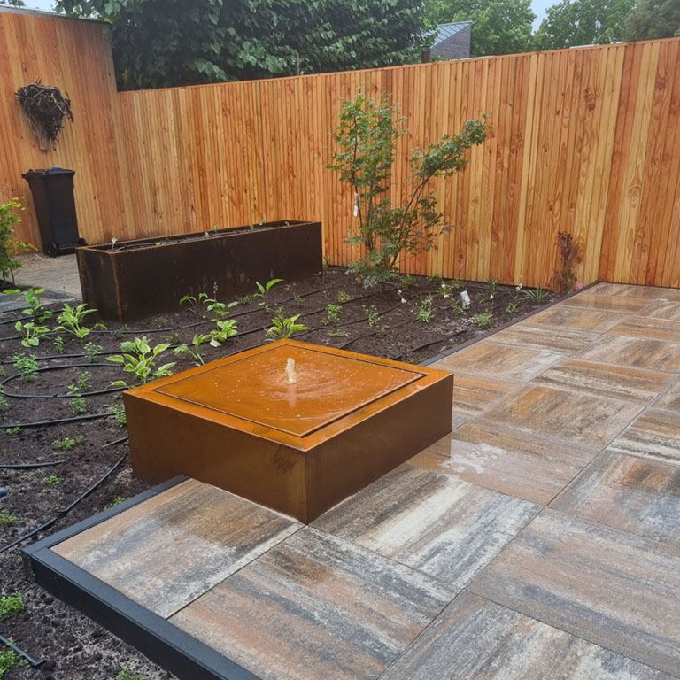 Corten steel water table 80 x 80 x 40 cm