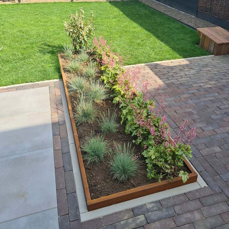Corten steel border edge angled 12 cm complete set per 15 metres