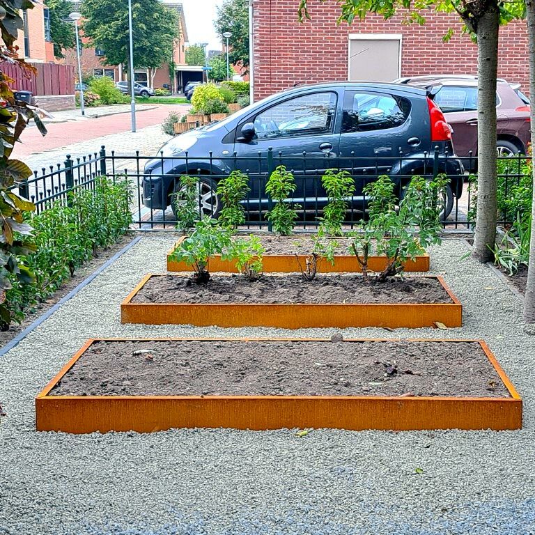 Corten steel border edge angled 22 cm (length 240 cm)