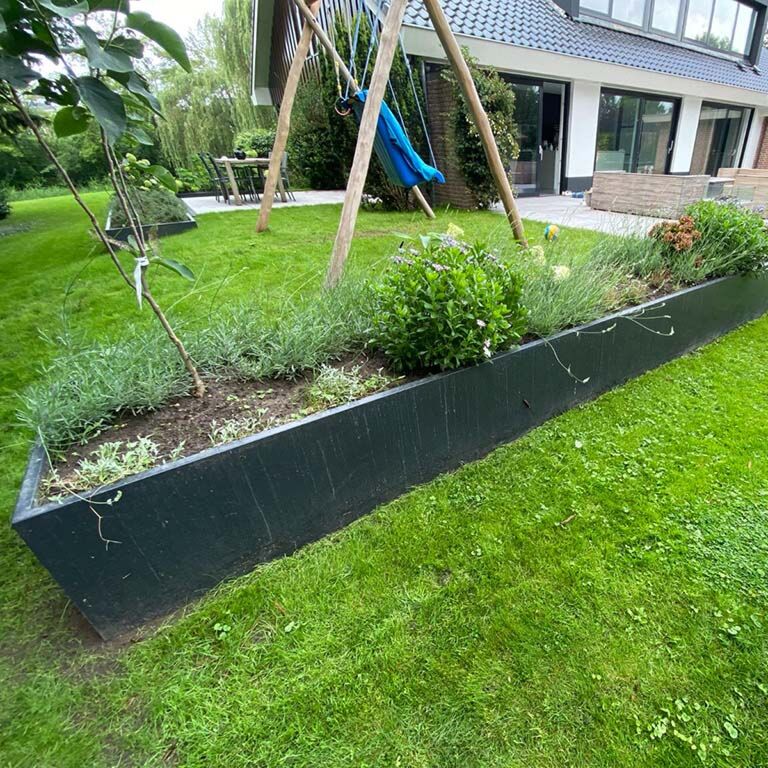 Powder coated steel retaining wall straight 200 cm (height 50 cm)