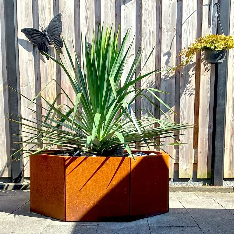 Corten steel planter Chicago 20