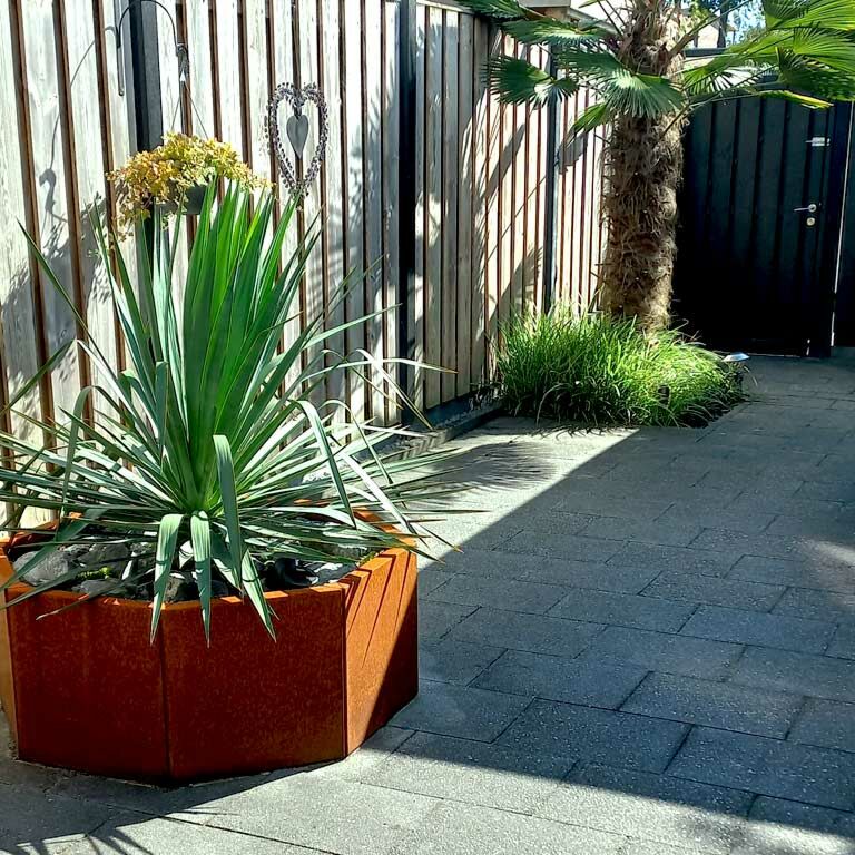 Corten steel planter Chicago 30