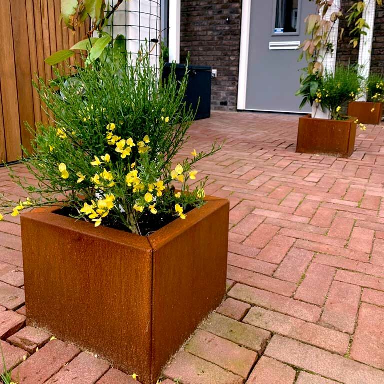 Corten steel planter Miami 30 x 30 cm