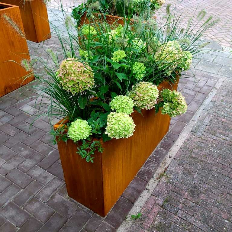Corten steel planter Texas 30 x 100 cm