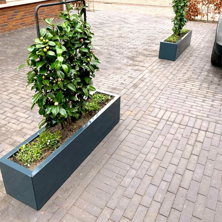 Powder coated steel planter Texas 30 x 100 cm