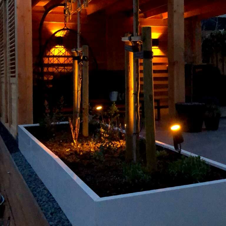 Powder coated steel planter Texas xxl 300 x 120 cm