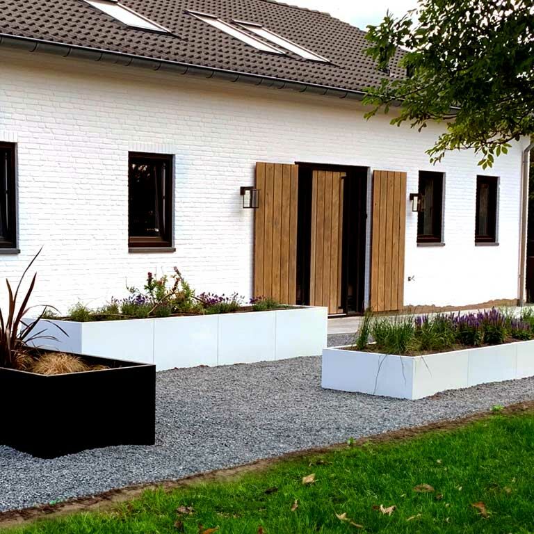 Powder coated steel planter Texas xxl 480 x 120 cm