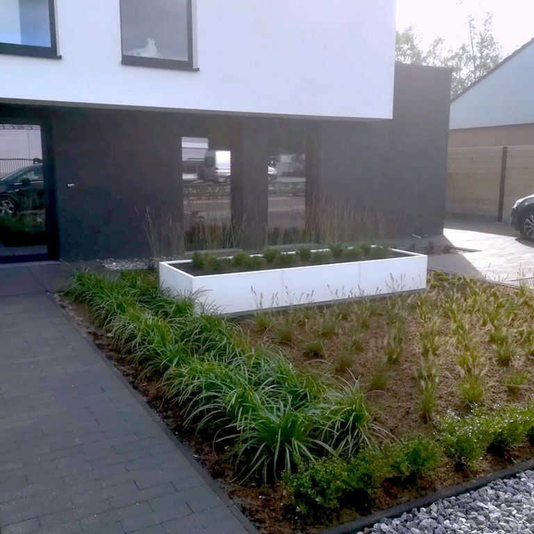 Powder coated steel planter Texas xxl 320 x 100 cm