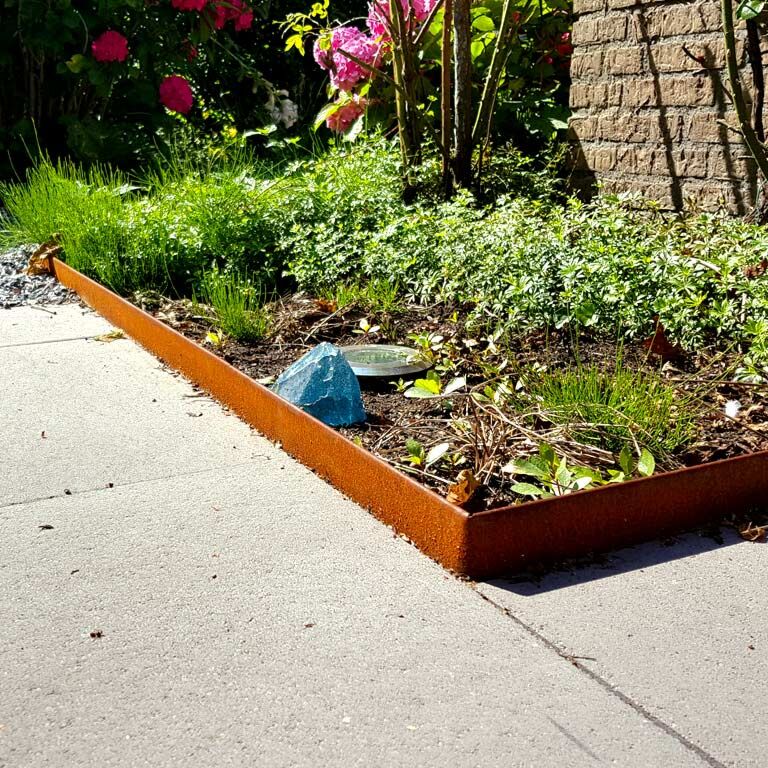 Corten steel lawn border edging - Flattened - Height 23 cm - 150 cm