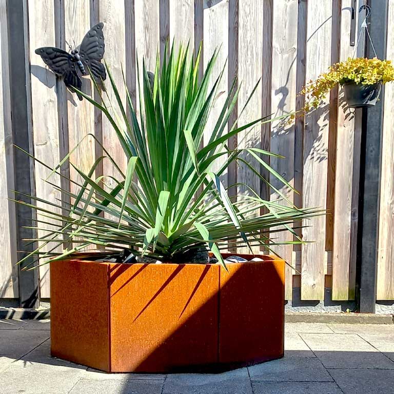 Corten steel planter Chicago 20