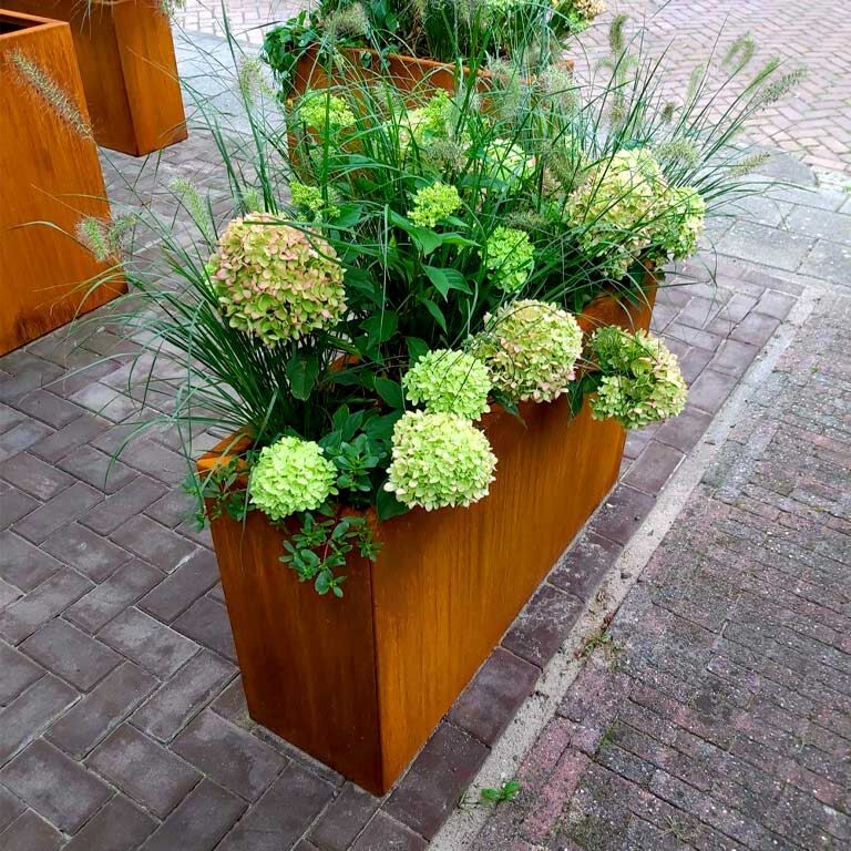 Corten steel planter Texas 30 x 100 cm