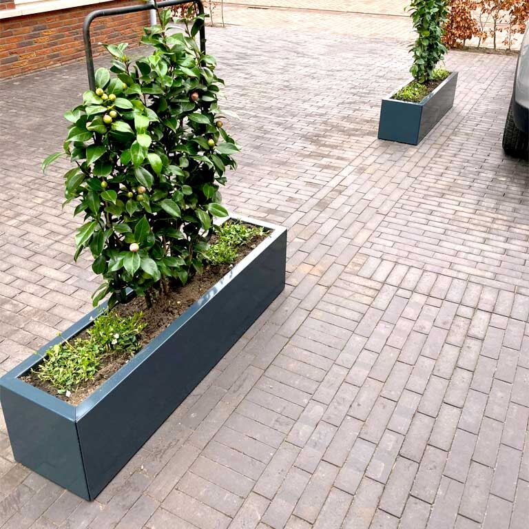 Powder coated steel planter Texas 30 x 100 cm
