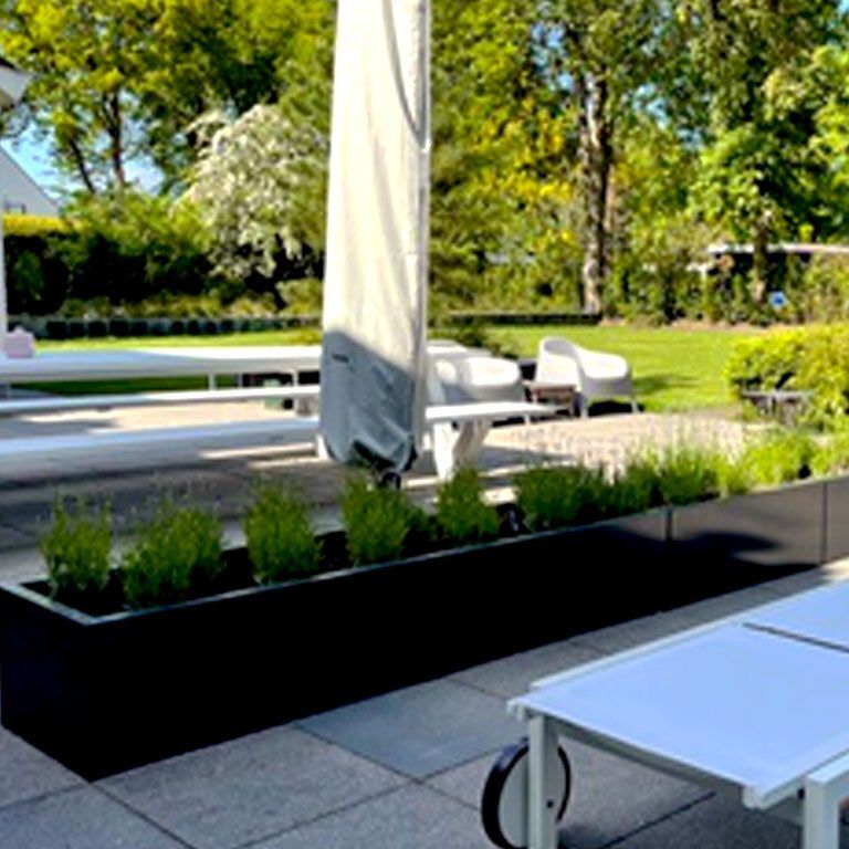 Powder coated steel planter Texas xxl 400 x 50 cm
