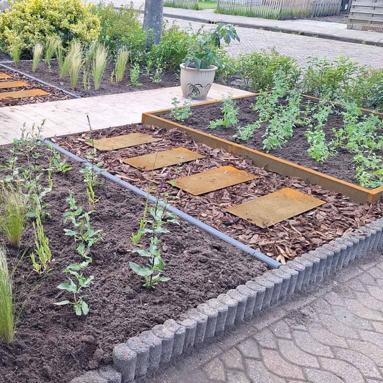 Corten steel stepping stone - Rectangle - 75 x 25 cm