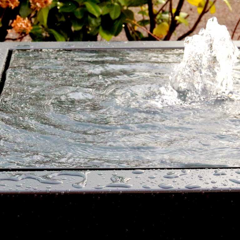 Aluminium water table 120 x 120 x 40 cm