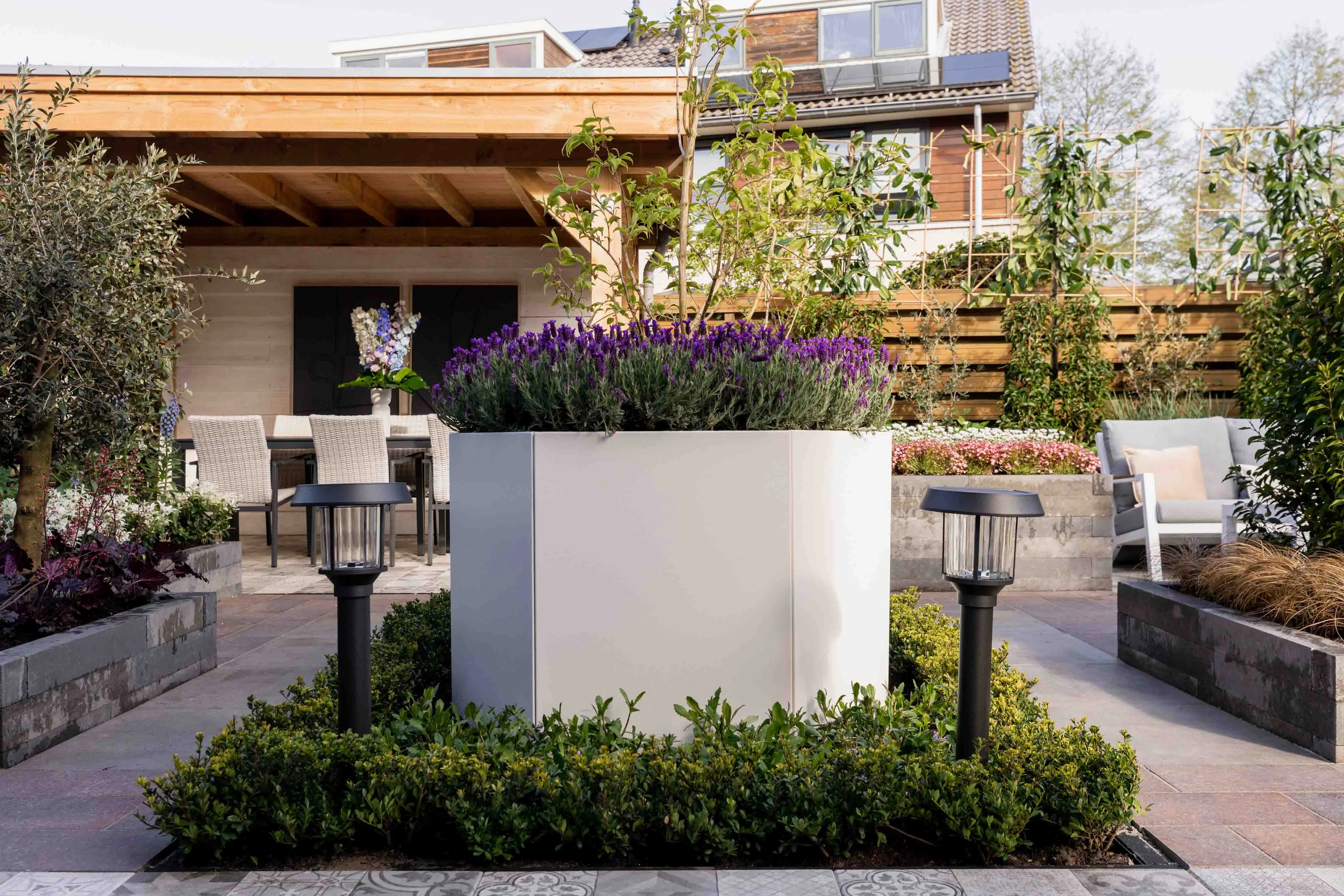 Garden inspiration: large planter boxes for outdoors